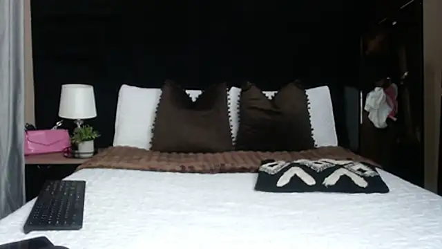 sexdevolxx online show from 3, 4, 2026