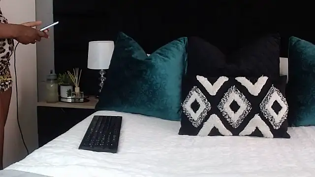 sexdevolxx online show from 27, 10, 2025