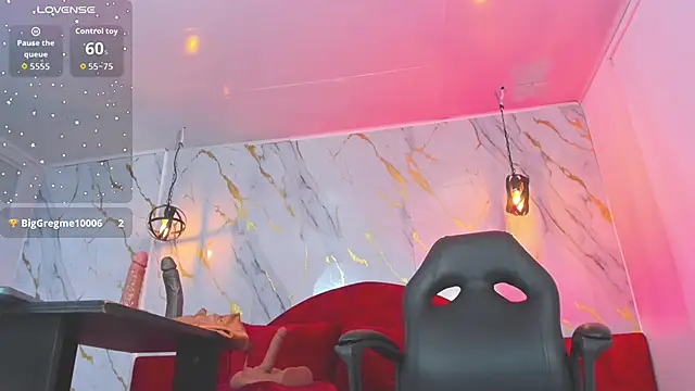 loress ass mature online show from 18, 10, 2025