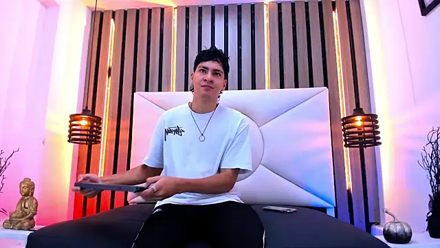 Jhojan twink online show from 25, 10, 2025