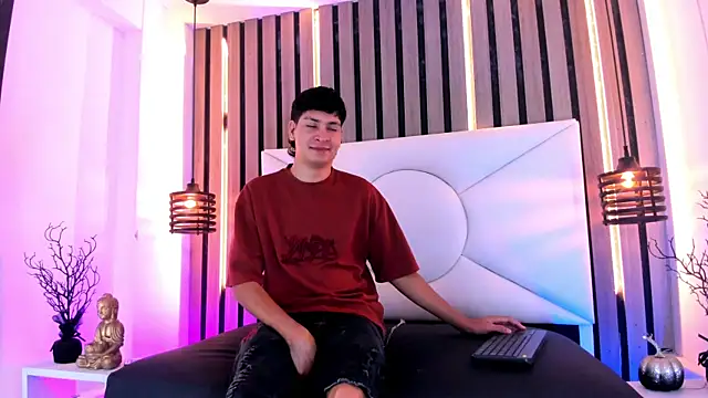 Jhojan twink online show from 31, 10, 2025