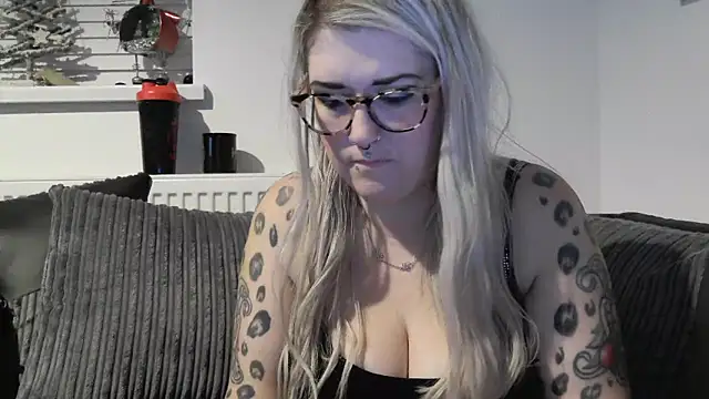 Sizzling Indie36 online show from 28, 11, 2025