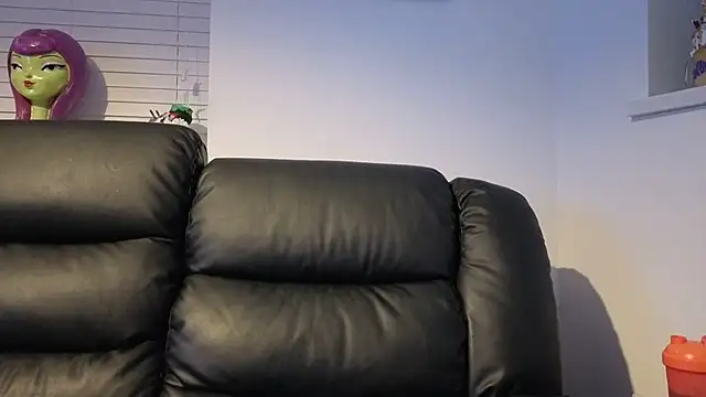 Sizzling Indie36 online show from 11, 2, 2026