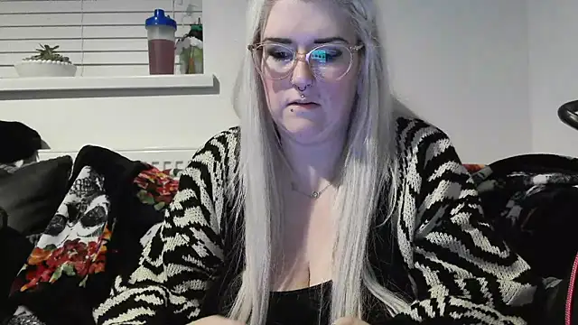 Sizzling Indie36 online show from 8, 10, 2025