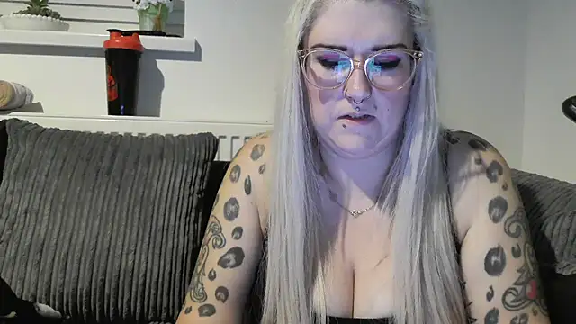 Sizzling Indie36 online show from 10, 10, 2025