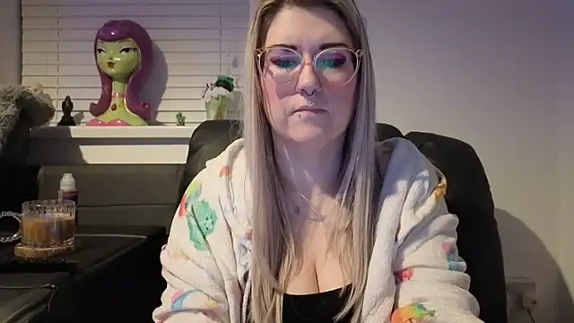 Sizzling Indie36 online show from 6, 2, 2026