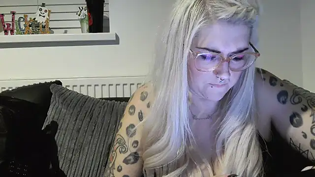 Sizzling Indie36 online show from 17, 10, 2025