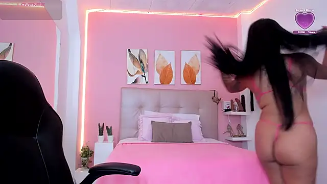 Molly h0t online show from 9, 11, 2025