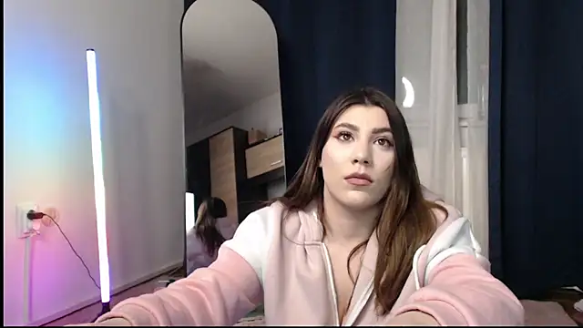 Natasha Cameron22 online show from 1, 3, 2026