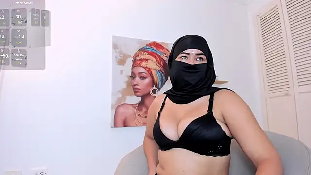 Layla arabelle online show from 5, 11, 2025