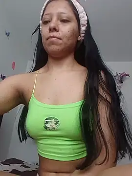 Emilybutterfly1 online show from 5, 11, 2025