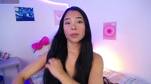 Emilybutterfly1 online show from 22, 9, 2025