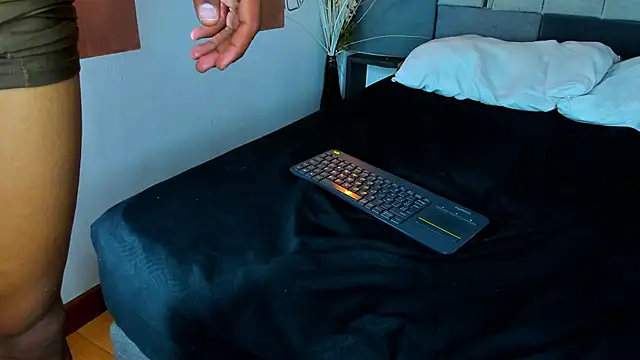 Snapshot of LilithAndKai chatting on 21, 3, 2025 LilithAndKai online show from 21, 3, 2025