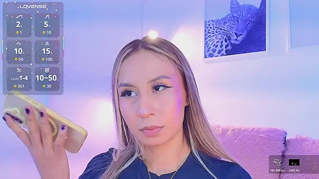 Snapshot of Valen_ross_ chatting on 25, 7, 2026 Valen ross online show from 25, 7, 2026