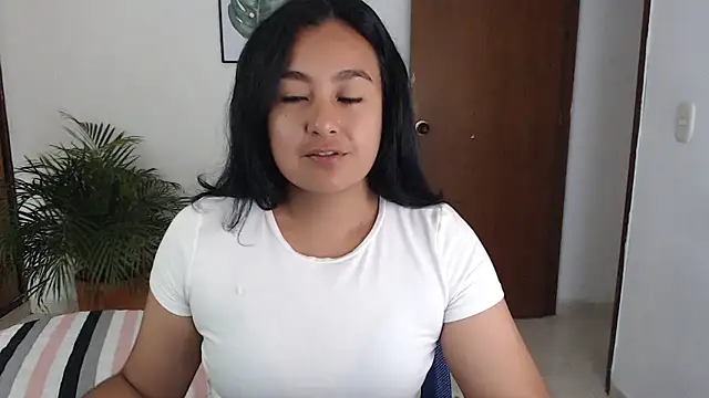 Snapshot of Themagicpotion chatting on 25, 5, 2026 Themagicpotion online show from 25, 5, 2026