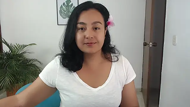 Snapshot of Themagicpotion chatting on 4, 5, 2026 Themagicpotion online show from 4, 5, 2026