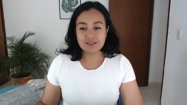 Snapshot of Themagicpotion chatting on 13, 5, 2026 Themagicpotion online show from 13, 5, 2026