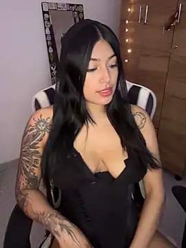 KatianPierce online show from 25, 5, 2026