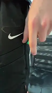 bwcizThrobbing online show from 11, 1, 2026