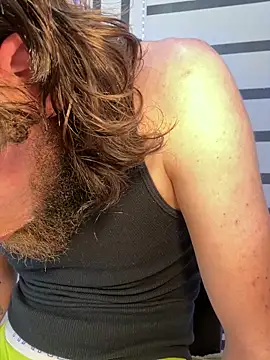 bwcizThrobbing online show from 10, 4, 2026