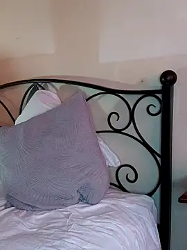 emiliemilf online show from 21, 3, 2026