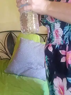 emiliemilf online show from 13, 2, 2026