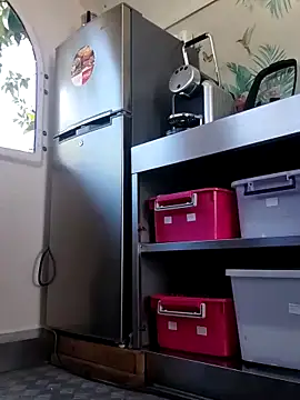 emiliemilf online show from 11, 3, 2026