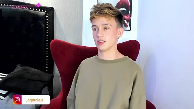 LiamWildx20 online show from 9, 2, 2026