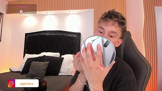 LiamWildx20 online show from 14, 6, 2026
