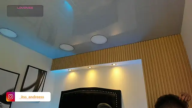 LiamWildx20 online show from 24, 7, 2026