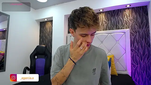 LiamWildx20 online show from 6, 3, 2026