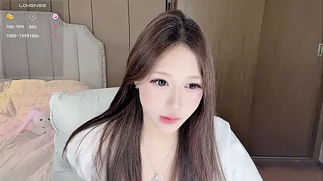 -monica-tina- online show from 4, 12, 2025