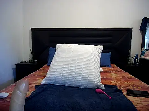 indianqueeny4u online show from 2, 12, 2025