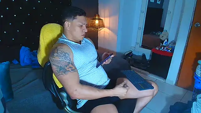 ethan dalton  online show from 30, 11, 2025