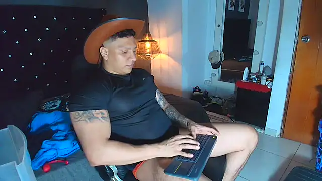 ethan dalton  online show from 23, 12, 2025