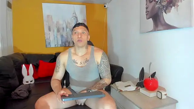 ethan dalton  online show from 28, 10, 2025