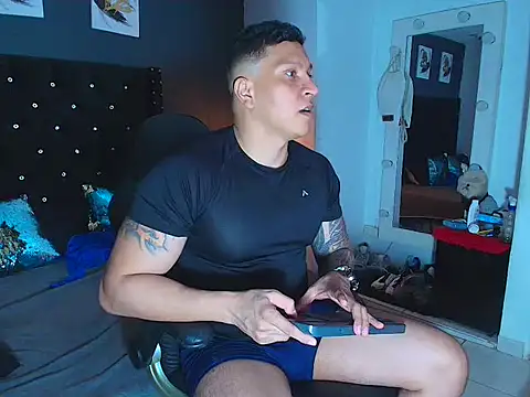 ethan dalton  online show from 25, 10, 2025