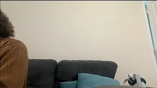 Snapshot of shurthingx chatting on 6, 1, 2026 shurthingx online show from 6, 1, 2026