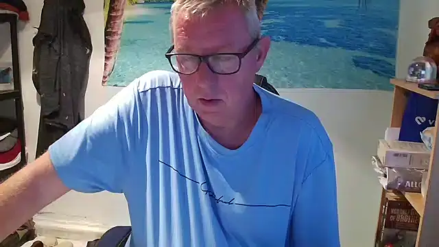 Snapshot of JamesBauer chatting on 3, 6, 2026 JamesBauer online show from 3, 6, 2026