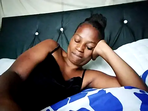 sexylira online show from 8, 4, 2026