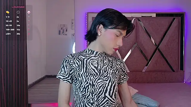 Snapshot of Ash_Femboy chatting on 20, 11, 2025 Ash Femboy online show from 20, 11, 2025