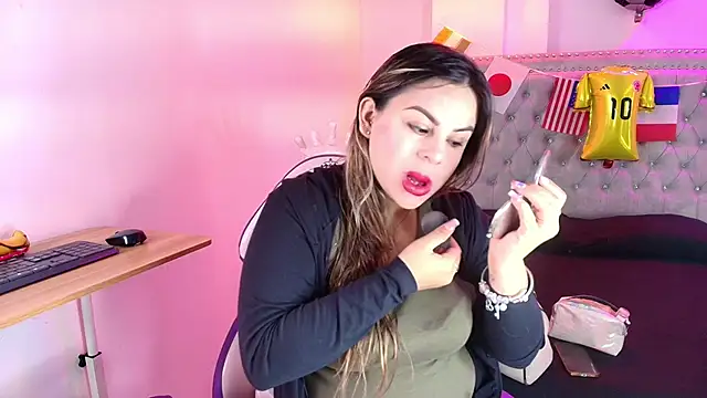 Snapshot of Lia_adamsss chatting on 19, 6, 2026 Lia adamsss online show from 19, 6, 2026