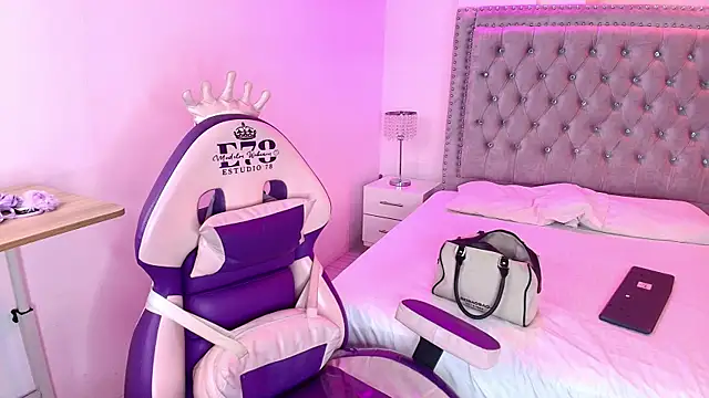 Snapshot of Lia_adamsss chatting on 2, 6, 2026 Lia adamsss online show from 2, 6, 2026