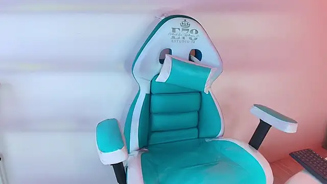 Lia adamsss online show from 20, 3, 2026