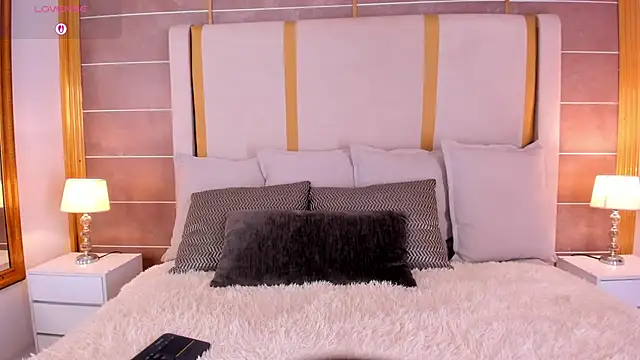 laurencarter1 online show from 7, 4, 2026