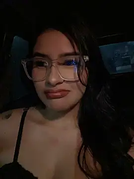 andrea gomes  online show from 23, 4, 2026