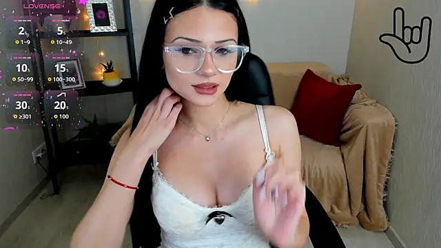 Kitti   online show from 15, 10, 2025