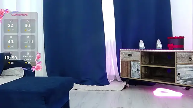 TerresaDiamond online show from 27, 10, 2025