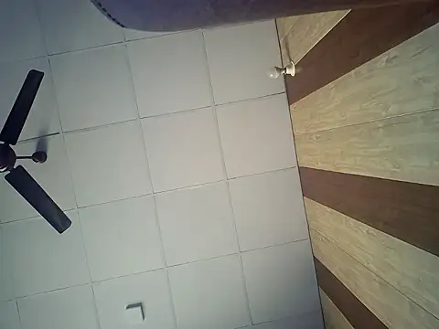 johnny8731 online show from 12, 4, 2026