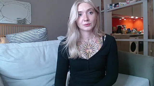 tattoobbgirl online show from 18, 3, 2025